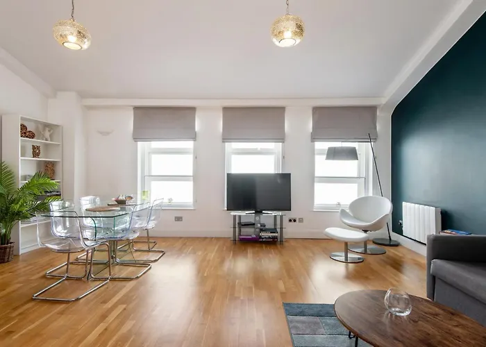 Mulberry North Penthouse By City Living London